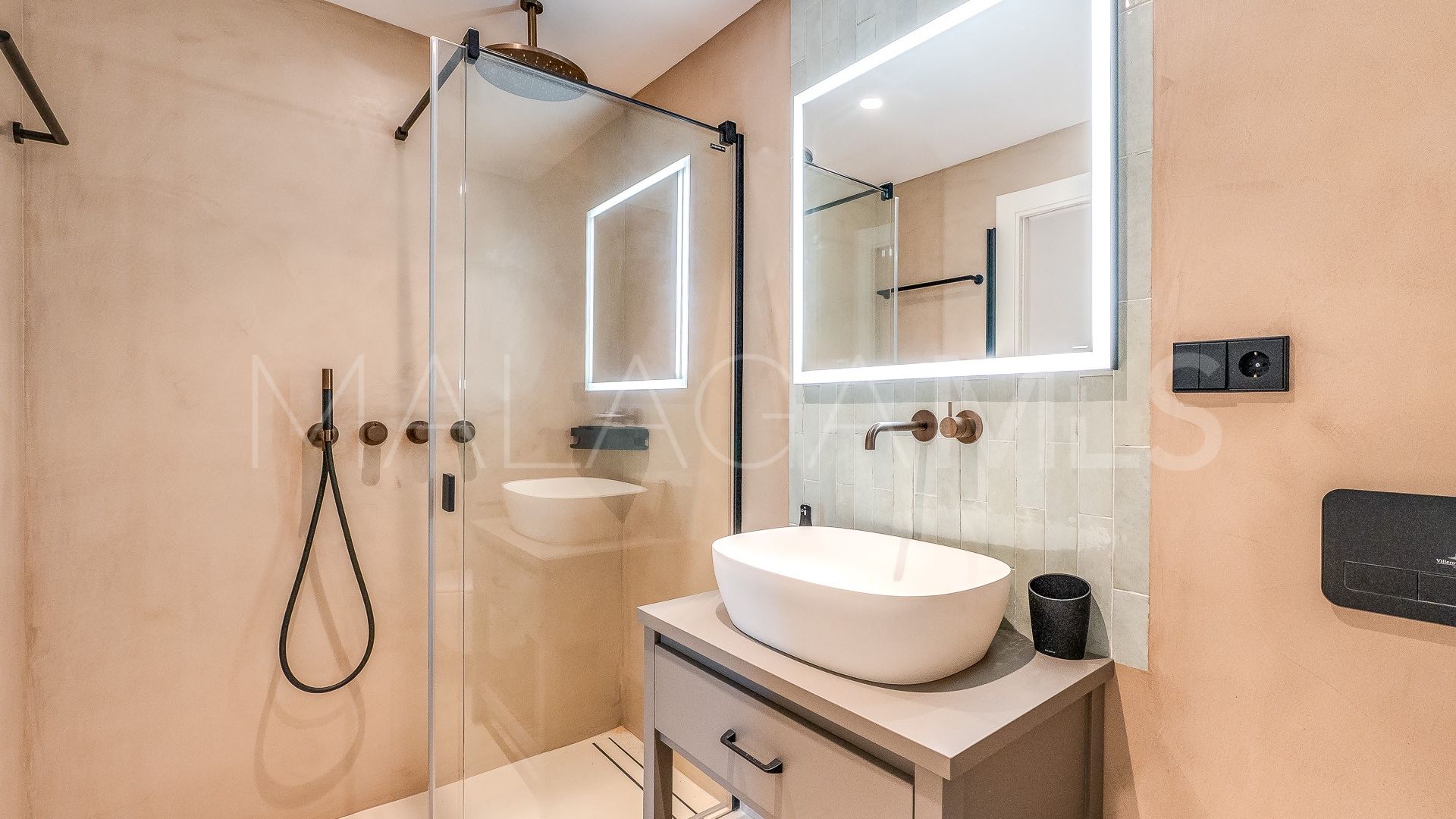 Lägenhet for sale in Marbella - Puerto Banus