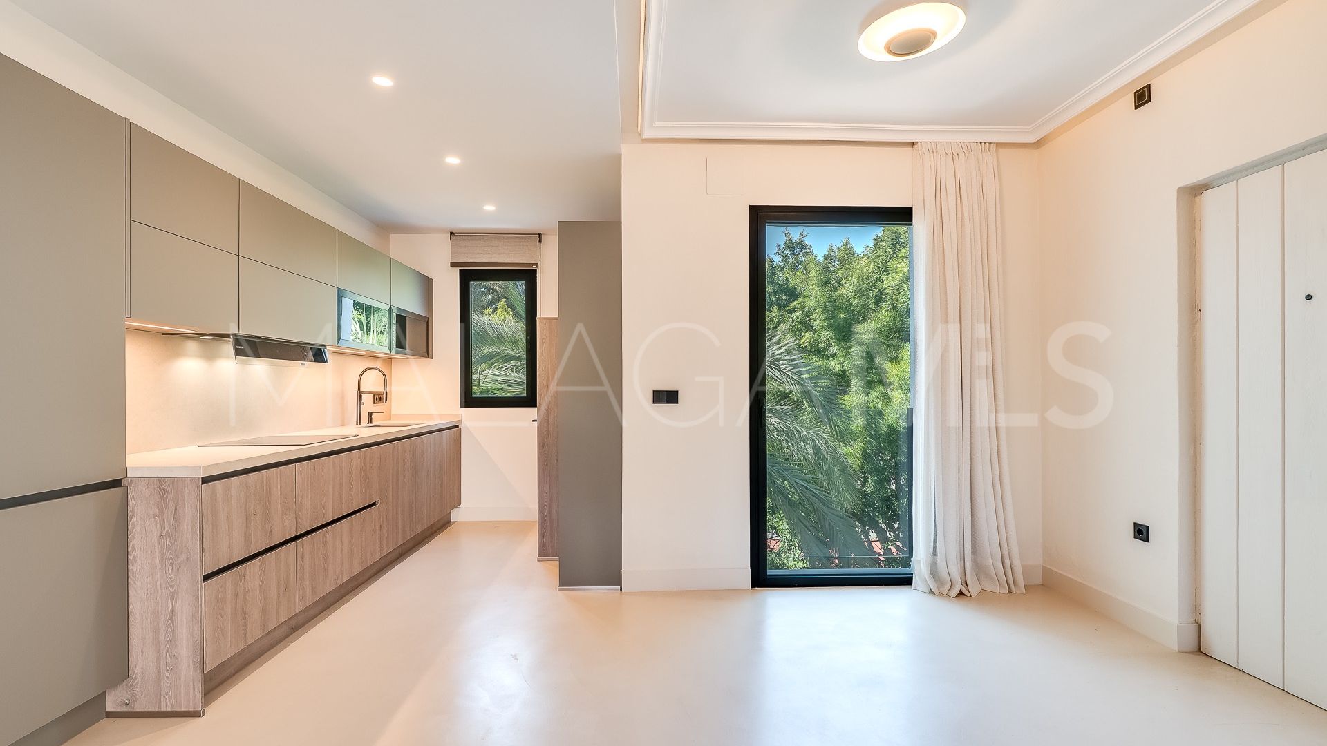 Lägenhet for sale in Marbella - Puerto Banus