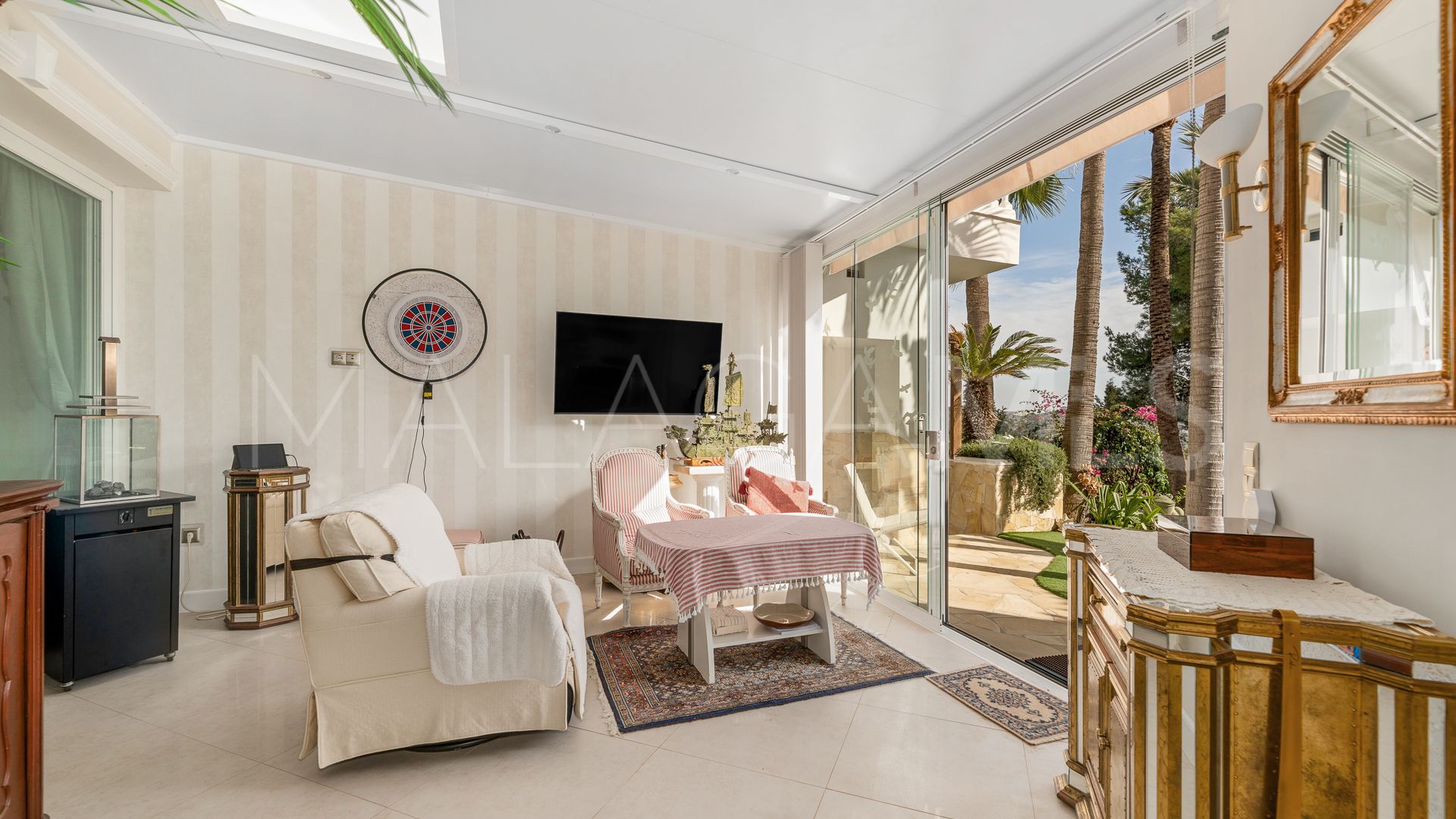 Villa a la venta in Hacienda las Chapas