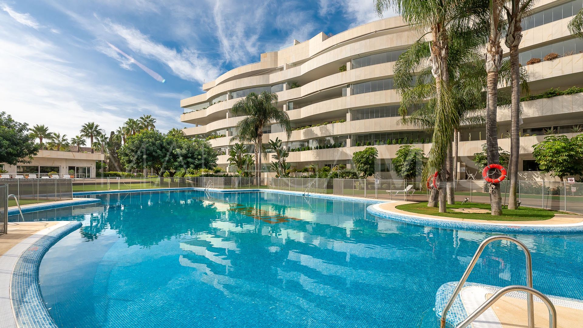 Apartamento de 2 bedrooms a la venta in Marbella - Puerto Banus