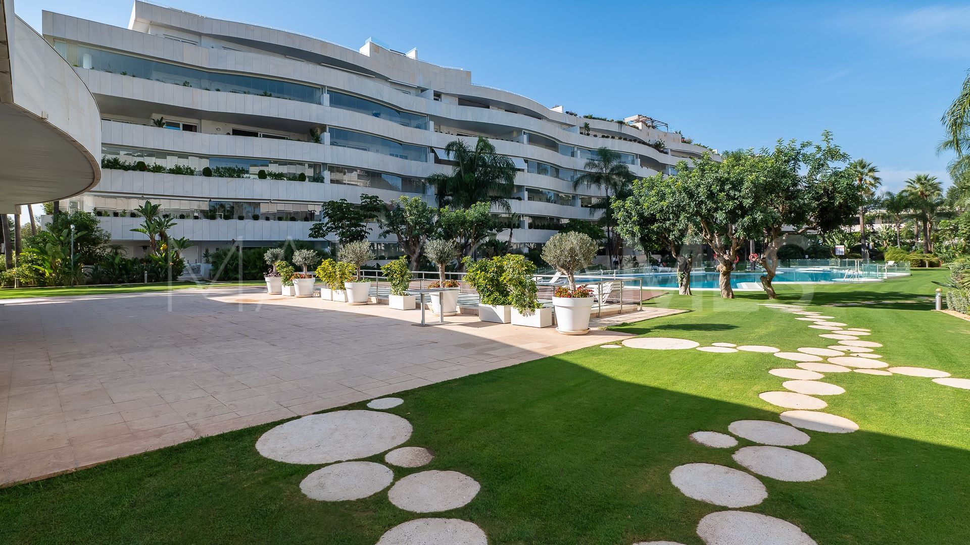 Apartamento de 2 bedrooms a la venta in Marbella - Puerto Banus