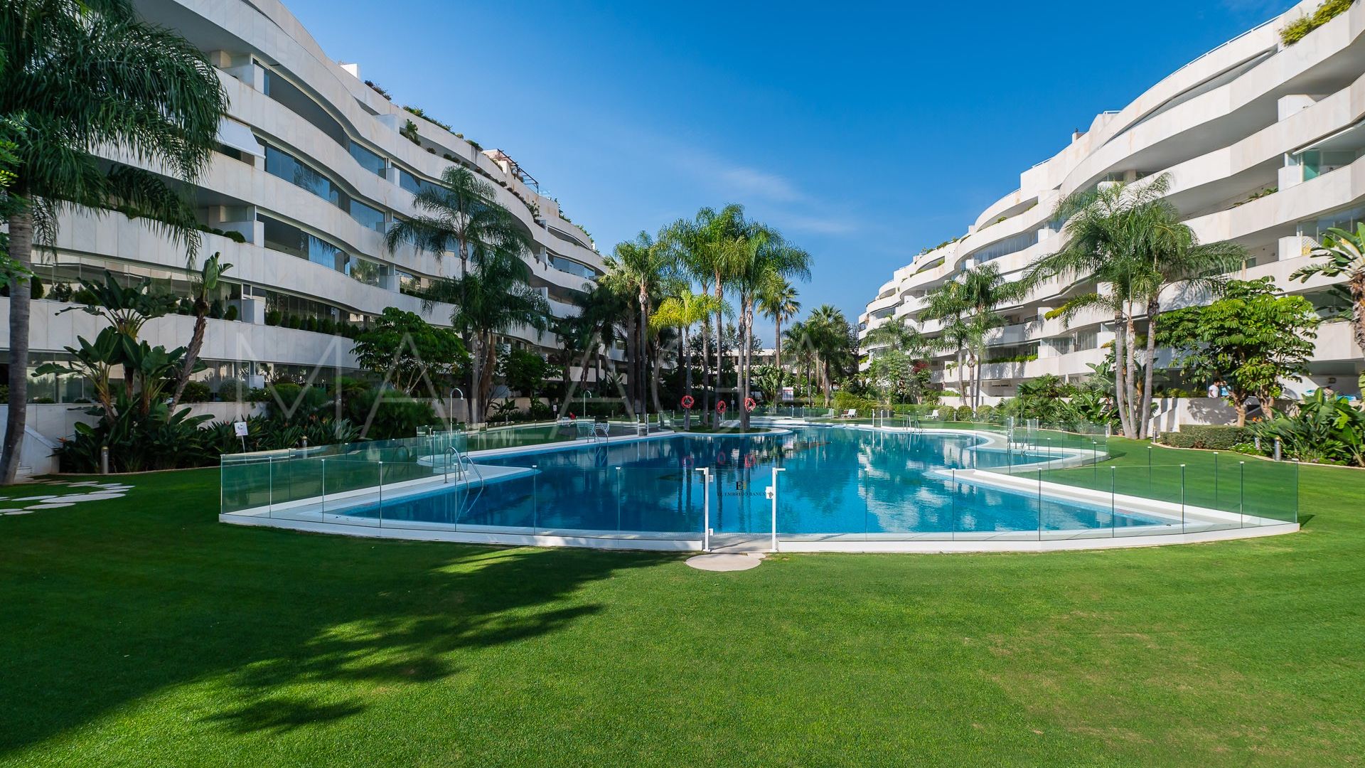 Apartamento de 2 bedrooms a la venta in Marbella - Puerto Banus