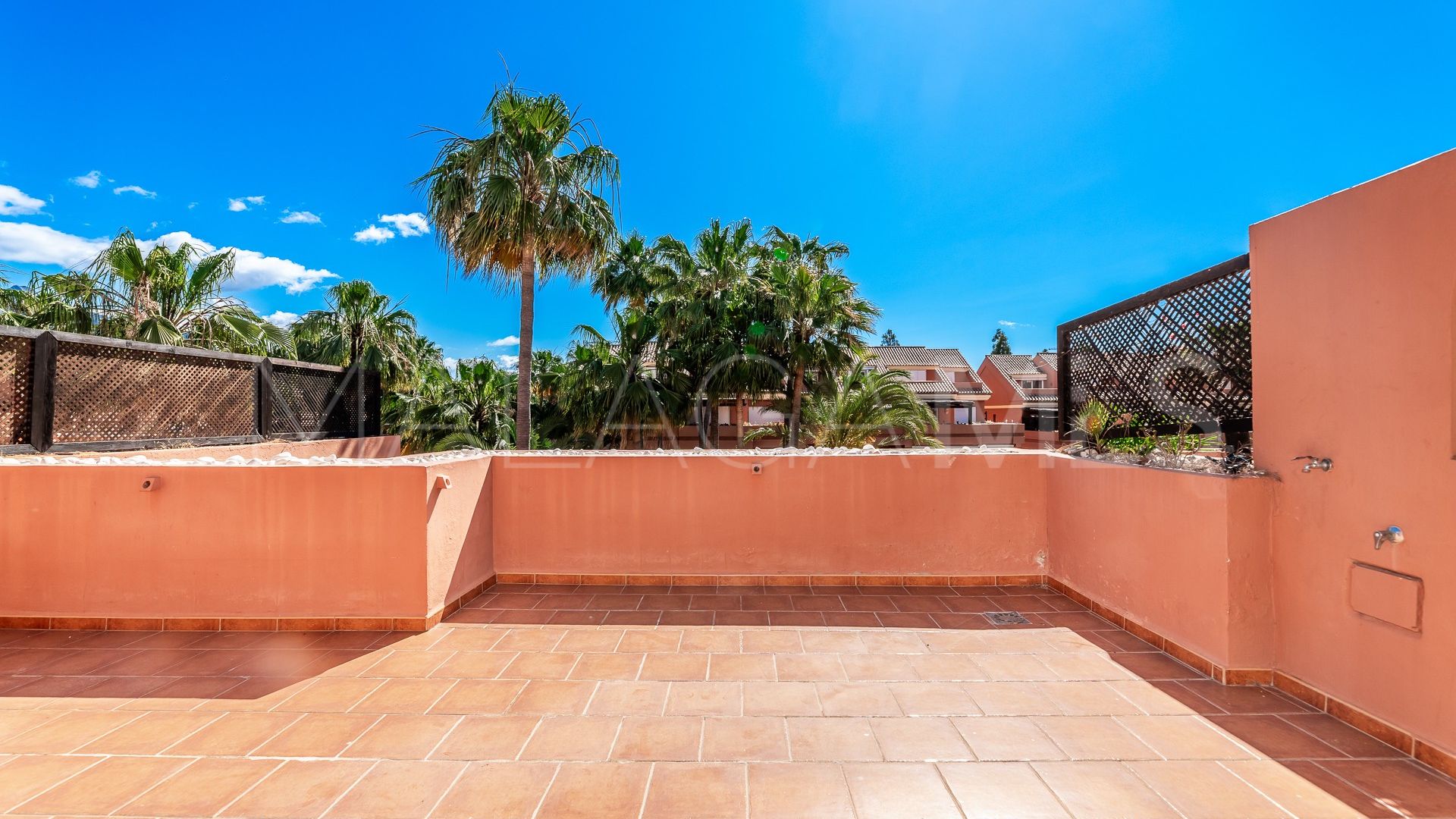 Marbella - Puerto Banus, atico duplex a la venta with 3 bedrooms