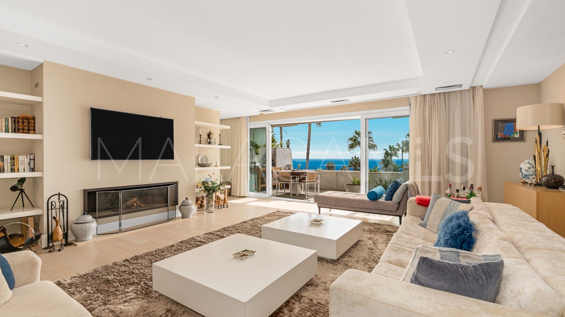 For sale penthouse in Marbella - Puerto Banus with 3 bedrooms