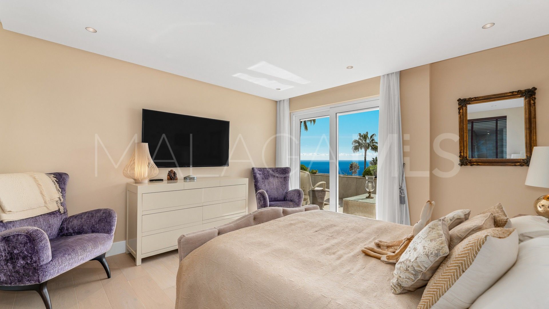 For sale penthouse in Marbella - Puerto Banus with 3 bedrooms