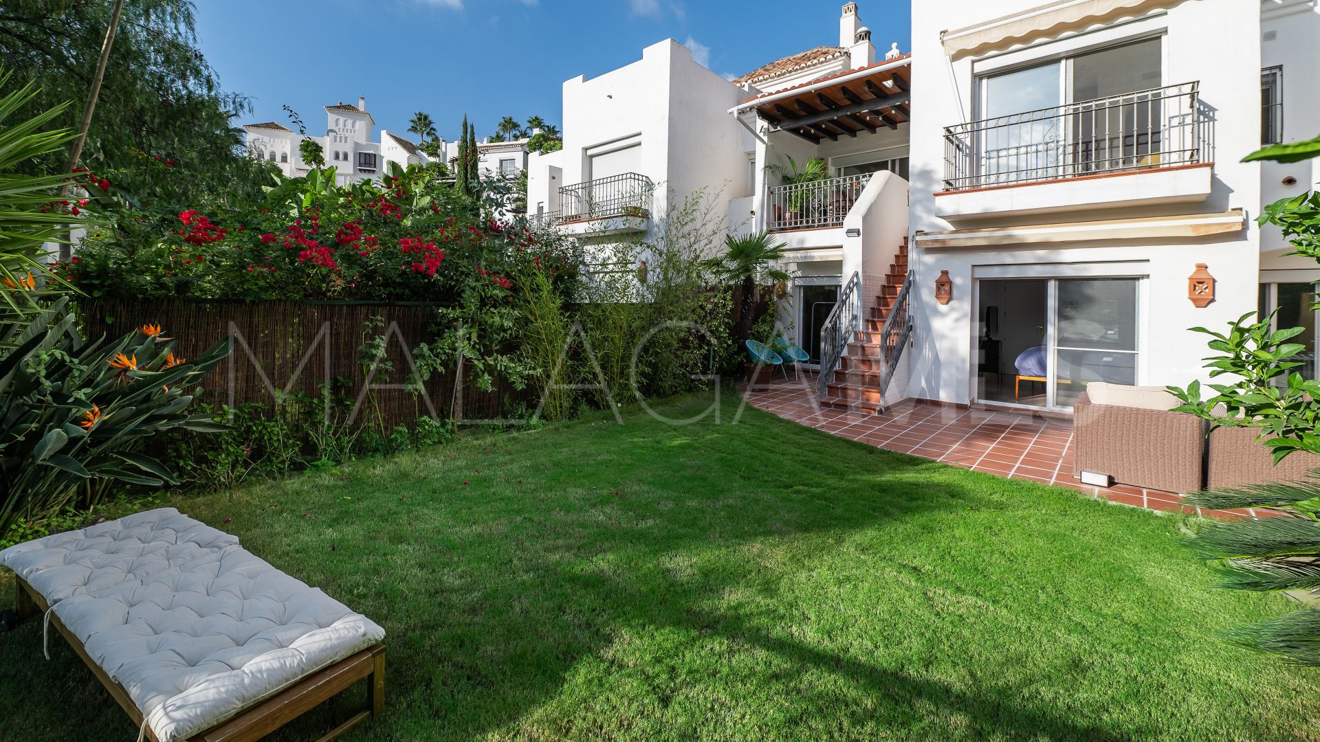 Buy adosado with 3 bedrooms in Istan