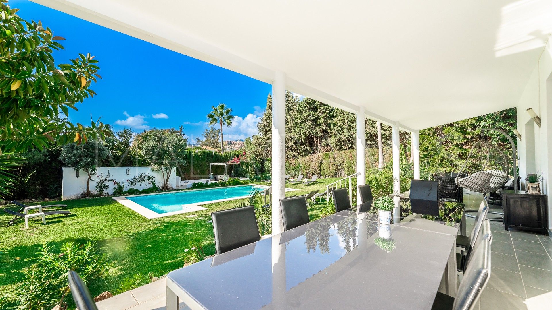 Villa for sale in Marbella - Puerto Banus