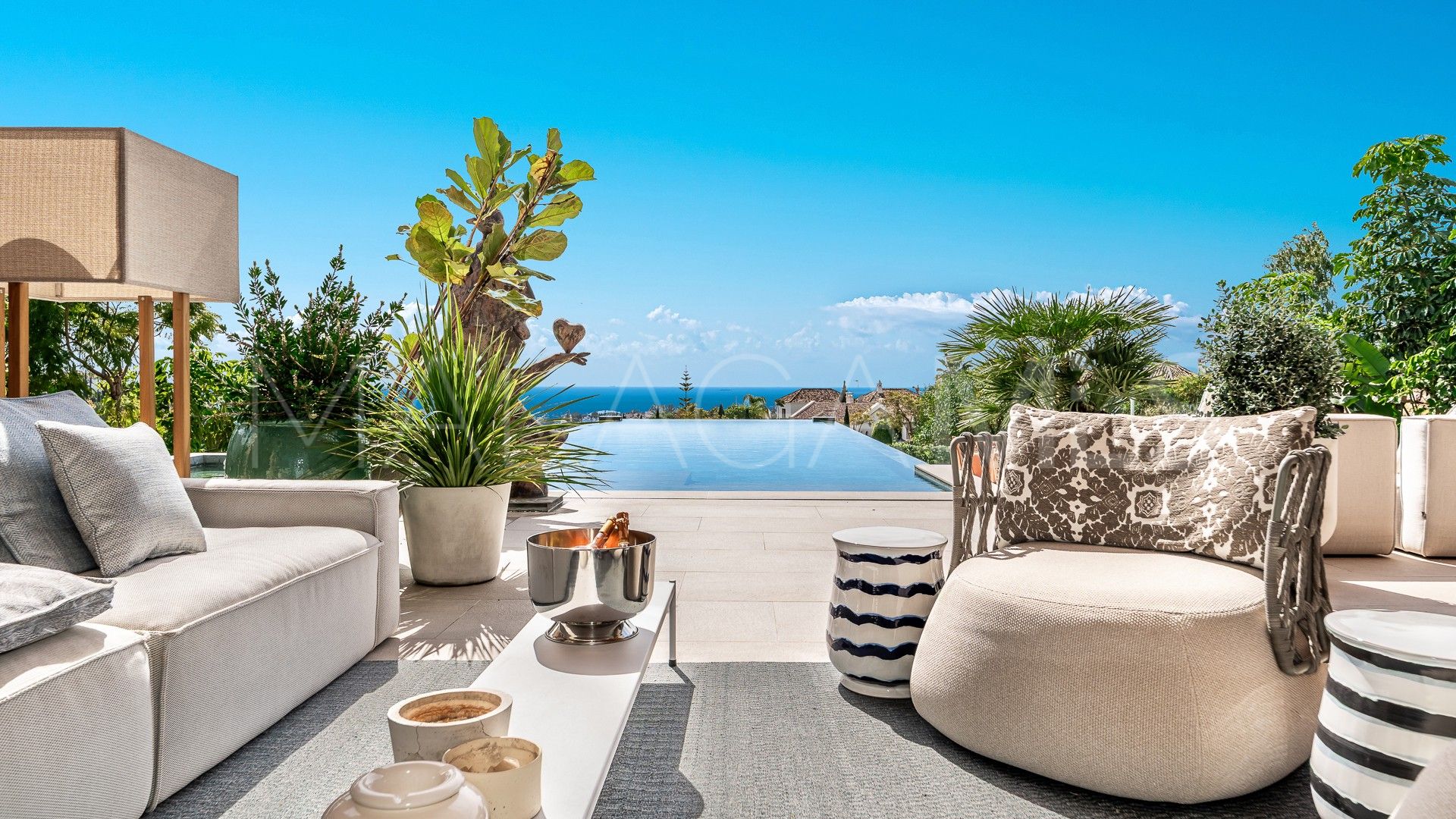 Villa for sale in Los Flamingos Golf