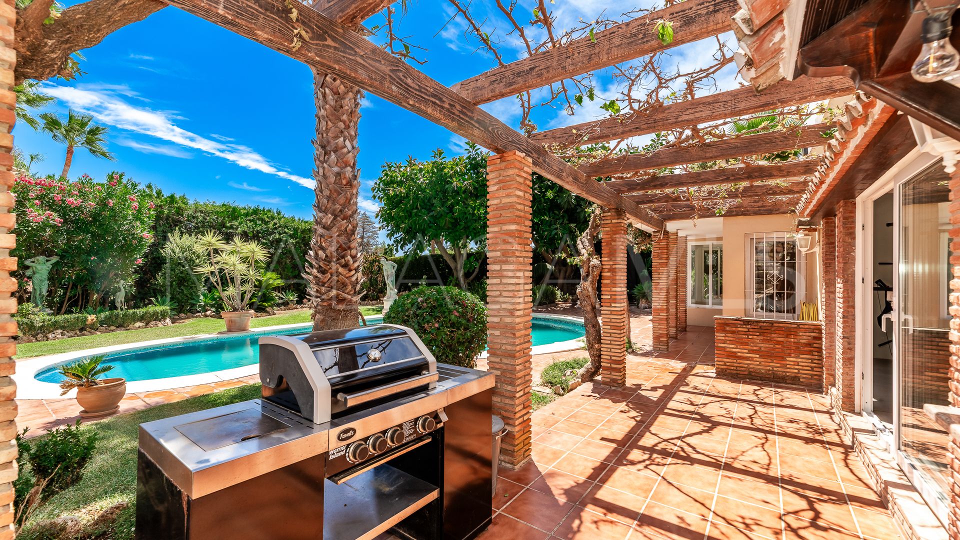 Villa for sale in El Rosario