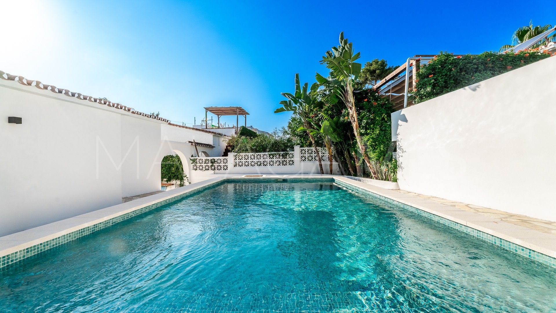 Villa for sale in El Rosario