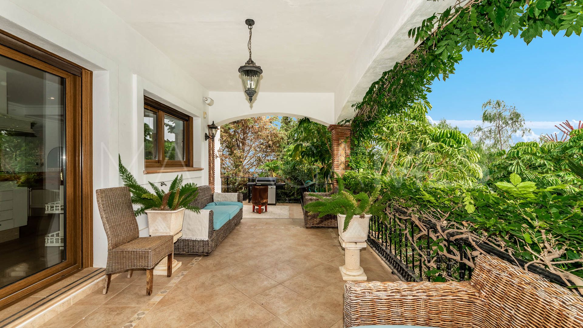Villa for sale in Paraiso Alto