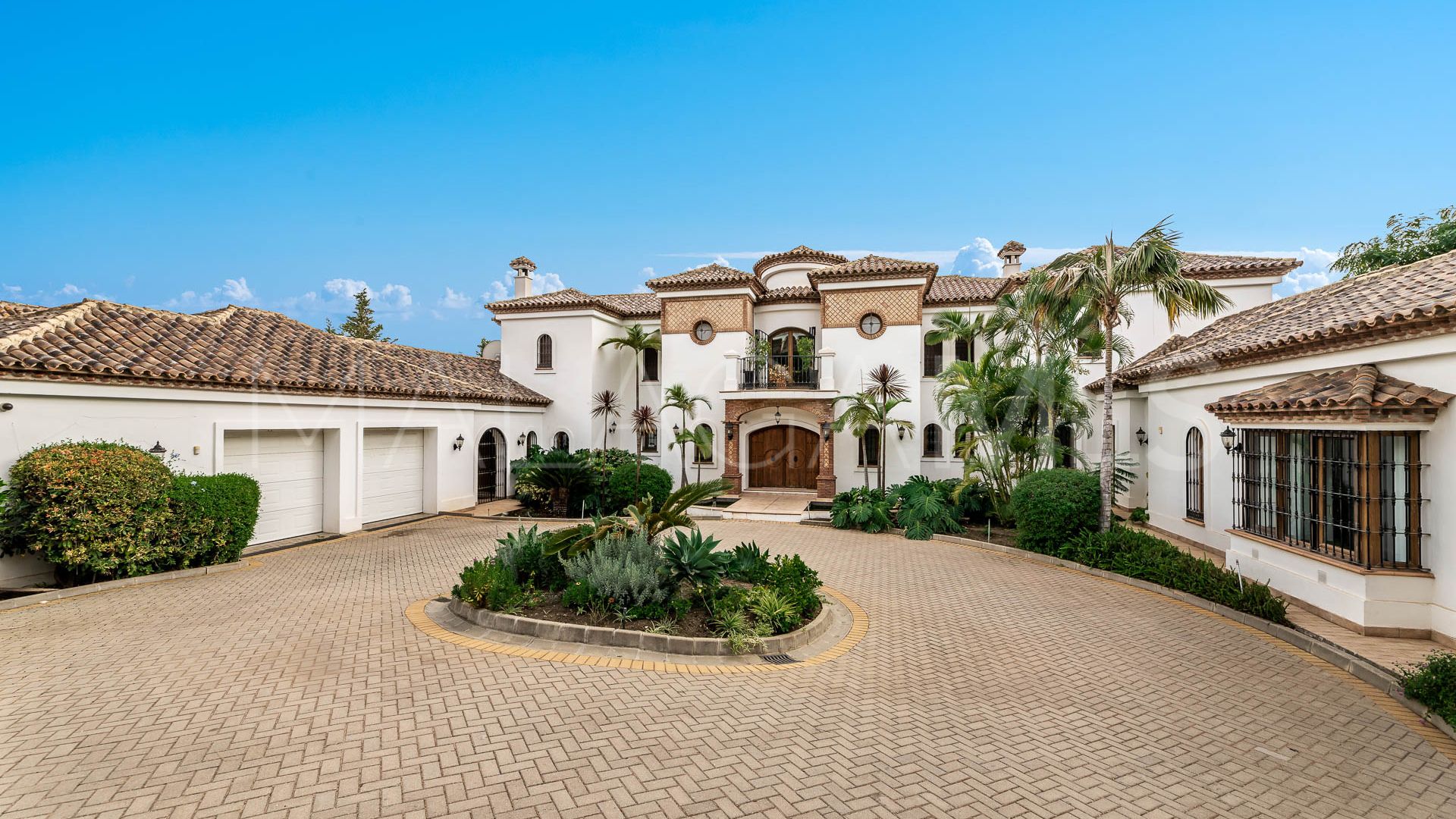 Villa for sale in Paraiso Alto
