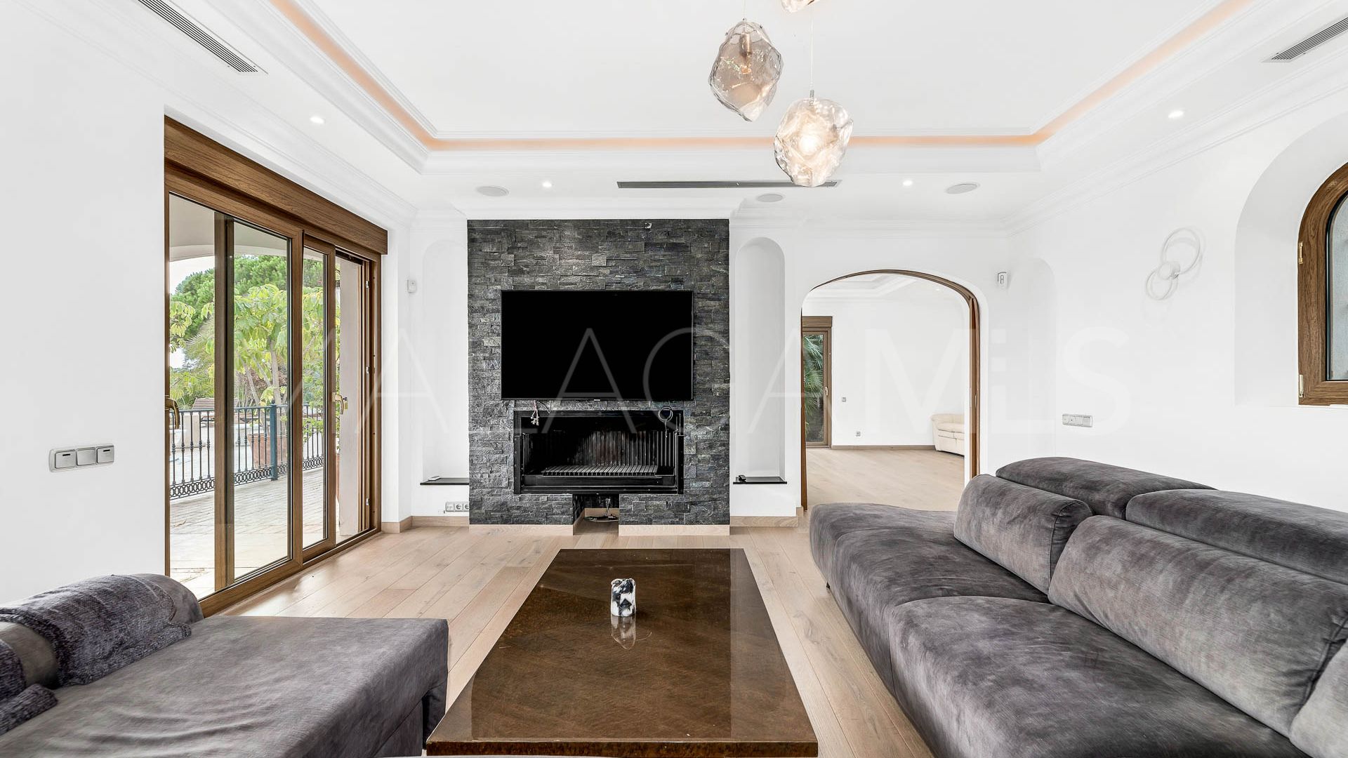 Villa for sale in Paraiso Alto