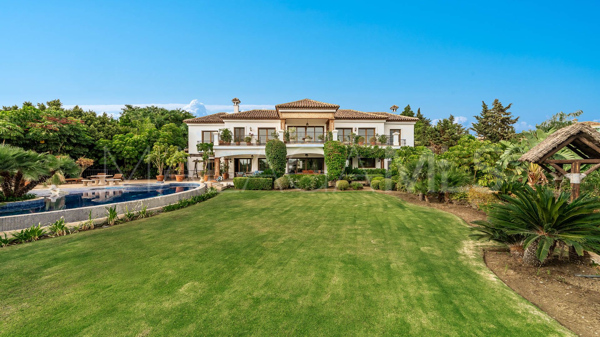 Villa for sale in Paraiso Alto