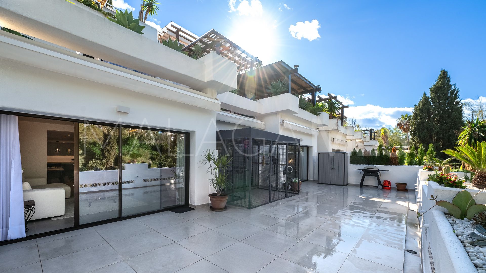 Buy apartment in Marbella Golden Mile