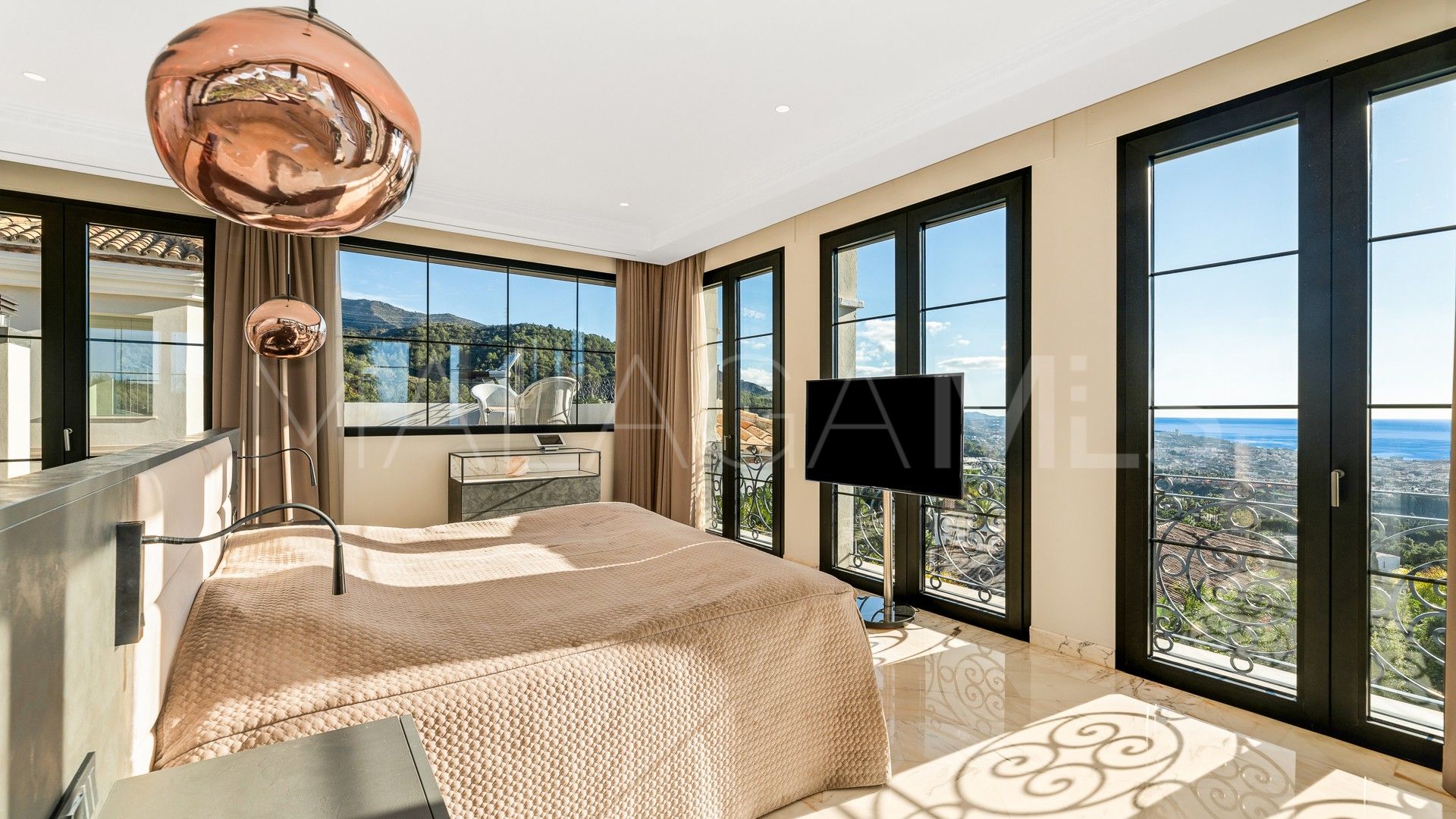 Villa for sale in Sierra Blanca