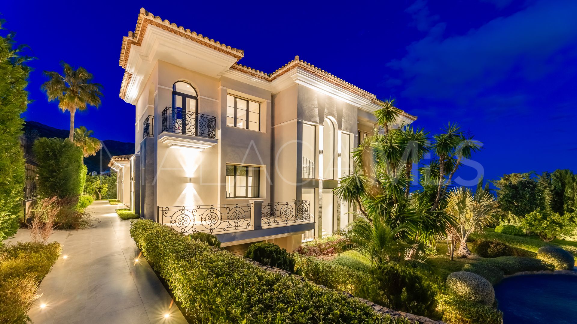 Villa for sale in Sierra Blanca