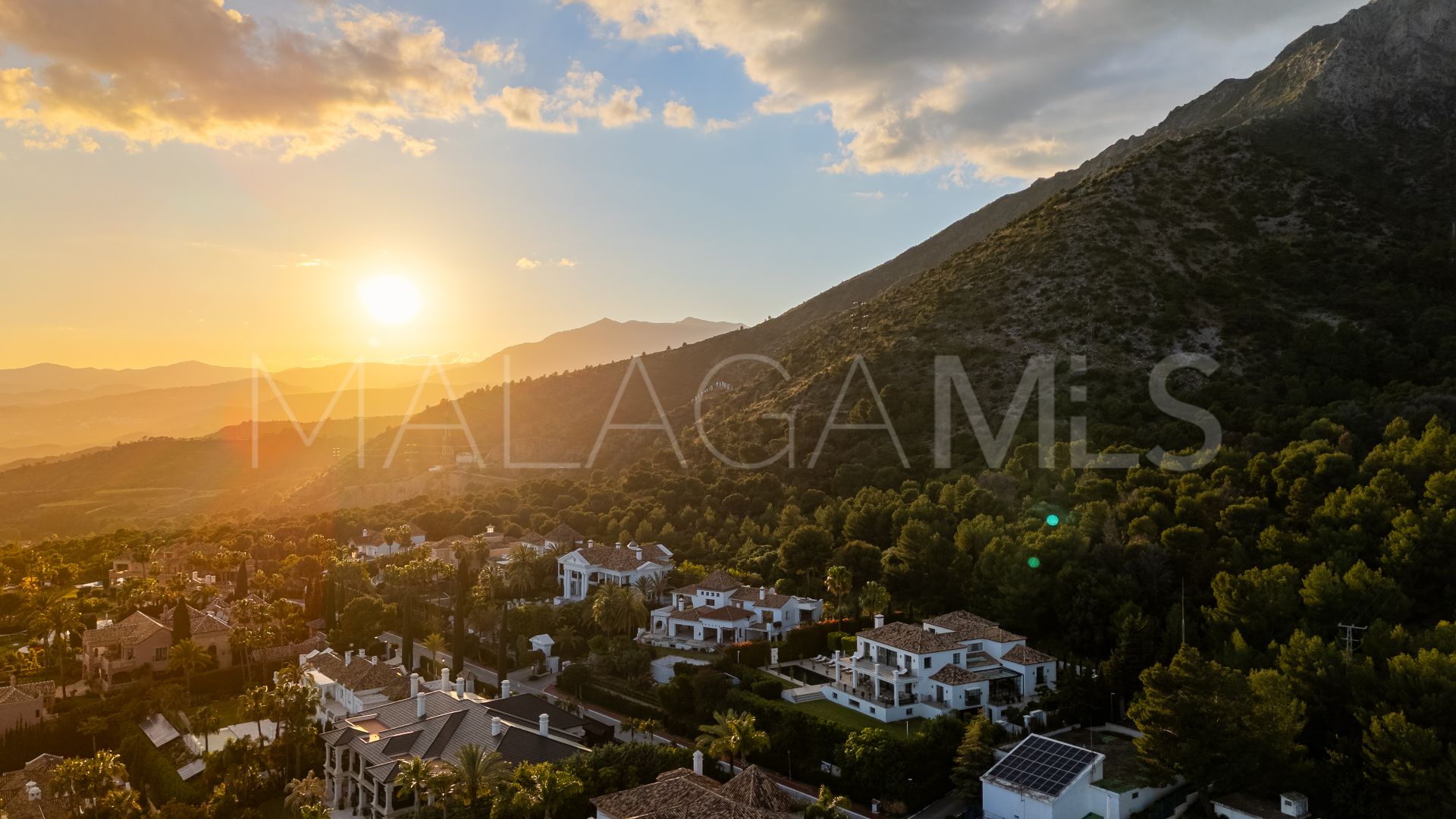 Villa for sale in Sierra Blanca