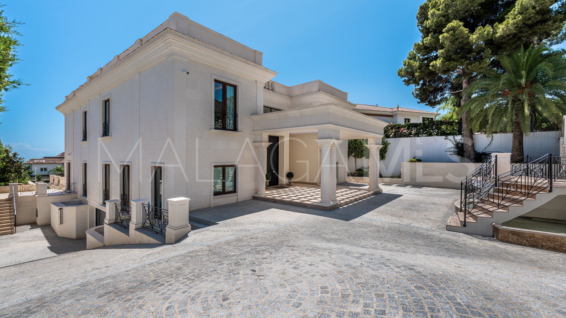 Villa for sale in Sierra Blanca