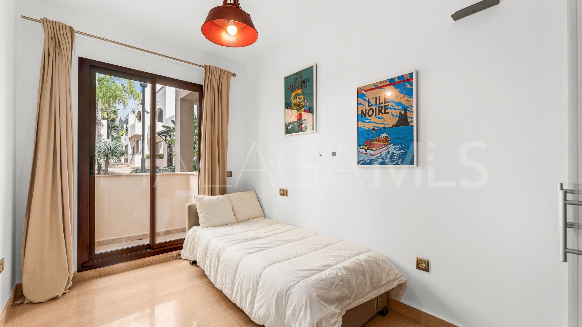 Appartement rez de chaussée for sale in Nueva Andalucia