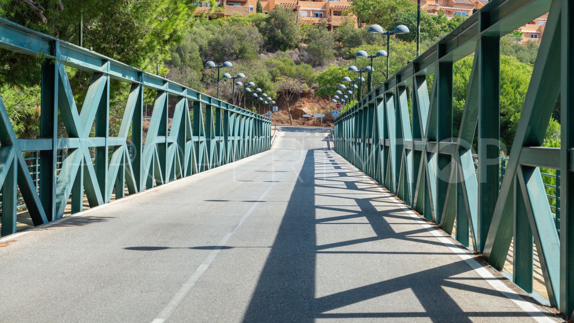 Parcela a la venta en Elviria