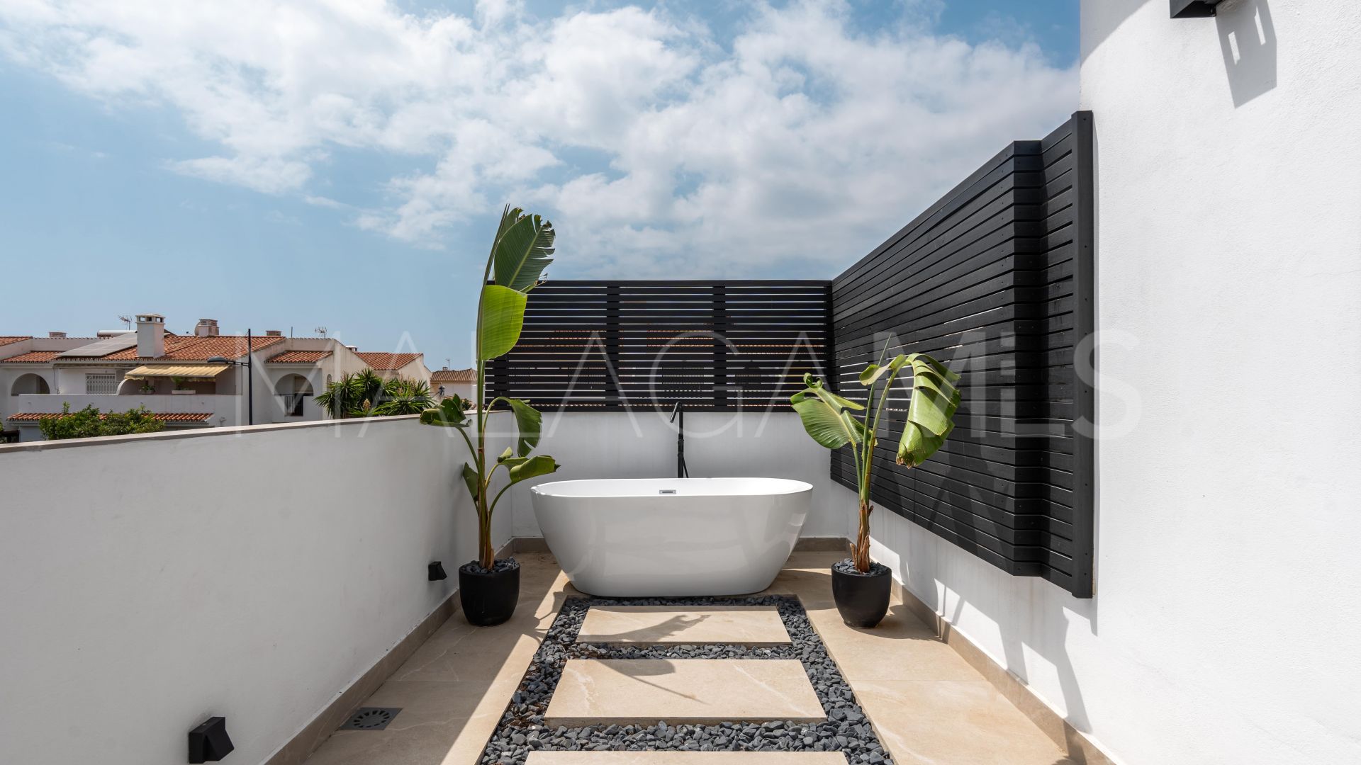 5 bedrooms villa in San Pedro Playa for sale