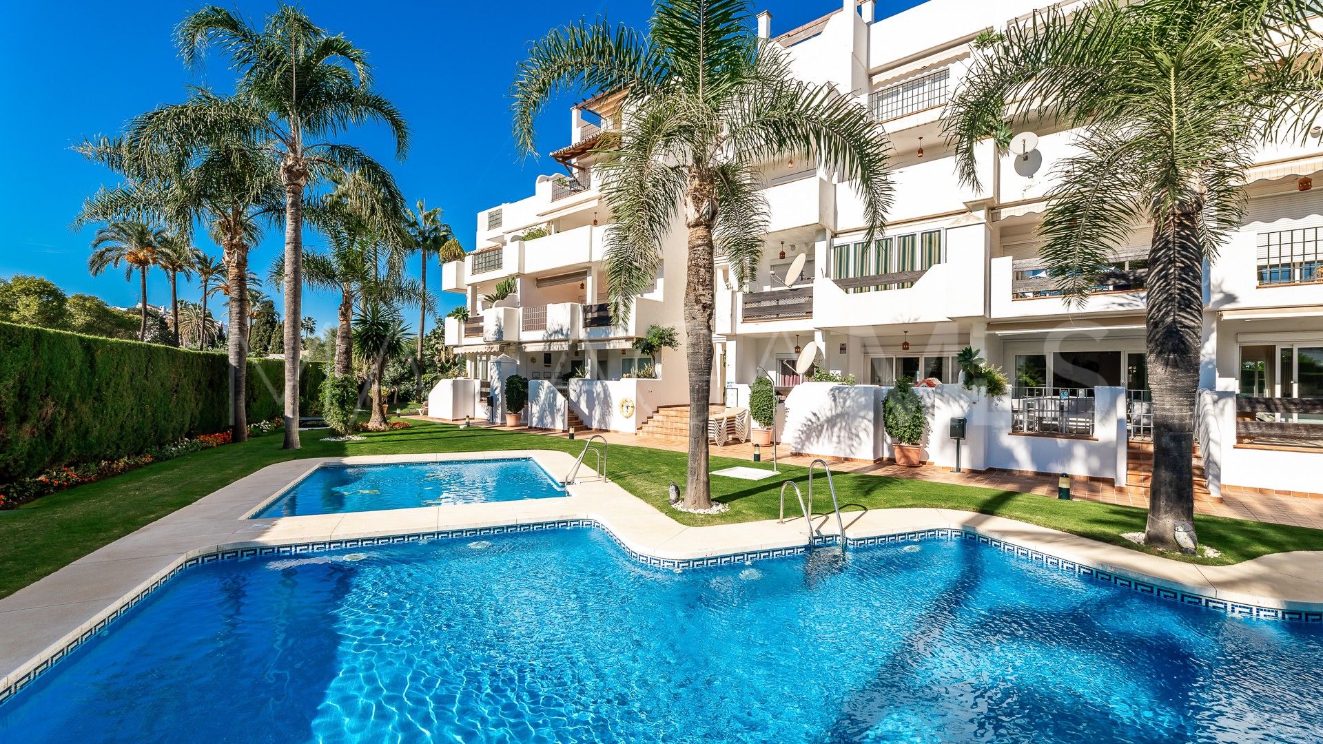Lägenhet for sale in Marbella - Puerto Banus