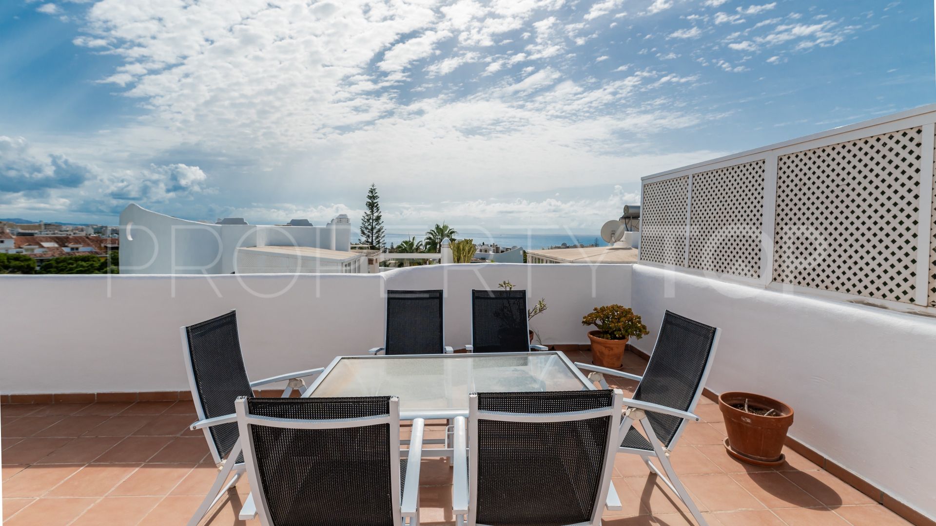 For sale penthouse in Golden Mile with 2 bedrooms