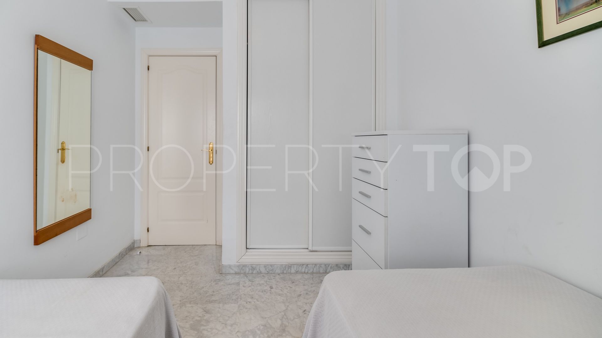 For sale penthouse in Golden Mile with 2 bedrooms