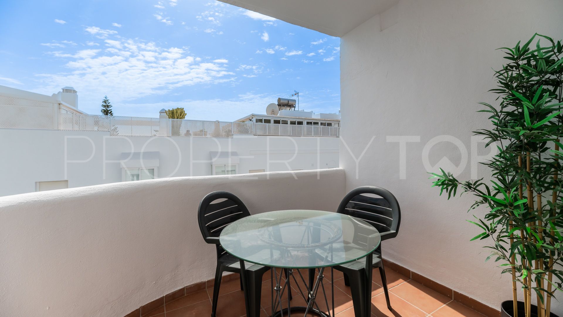 For sale penthouse in Golden Mile with 2 bedrooms