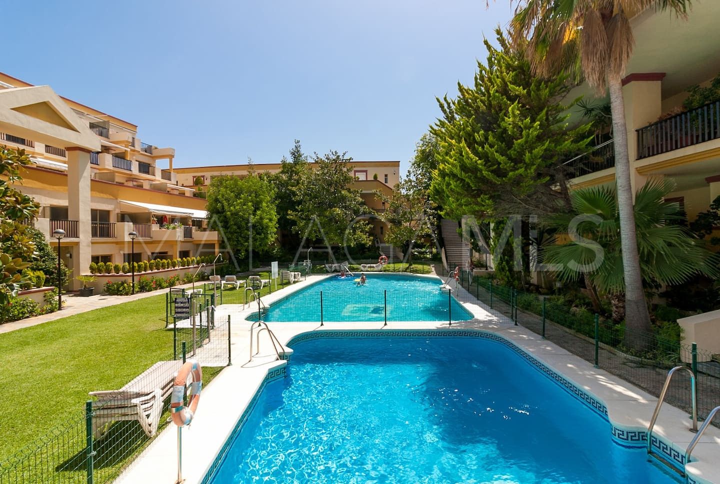 Apartment for sale in Elviria