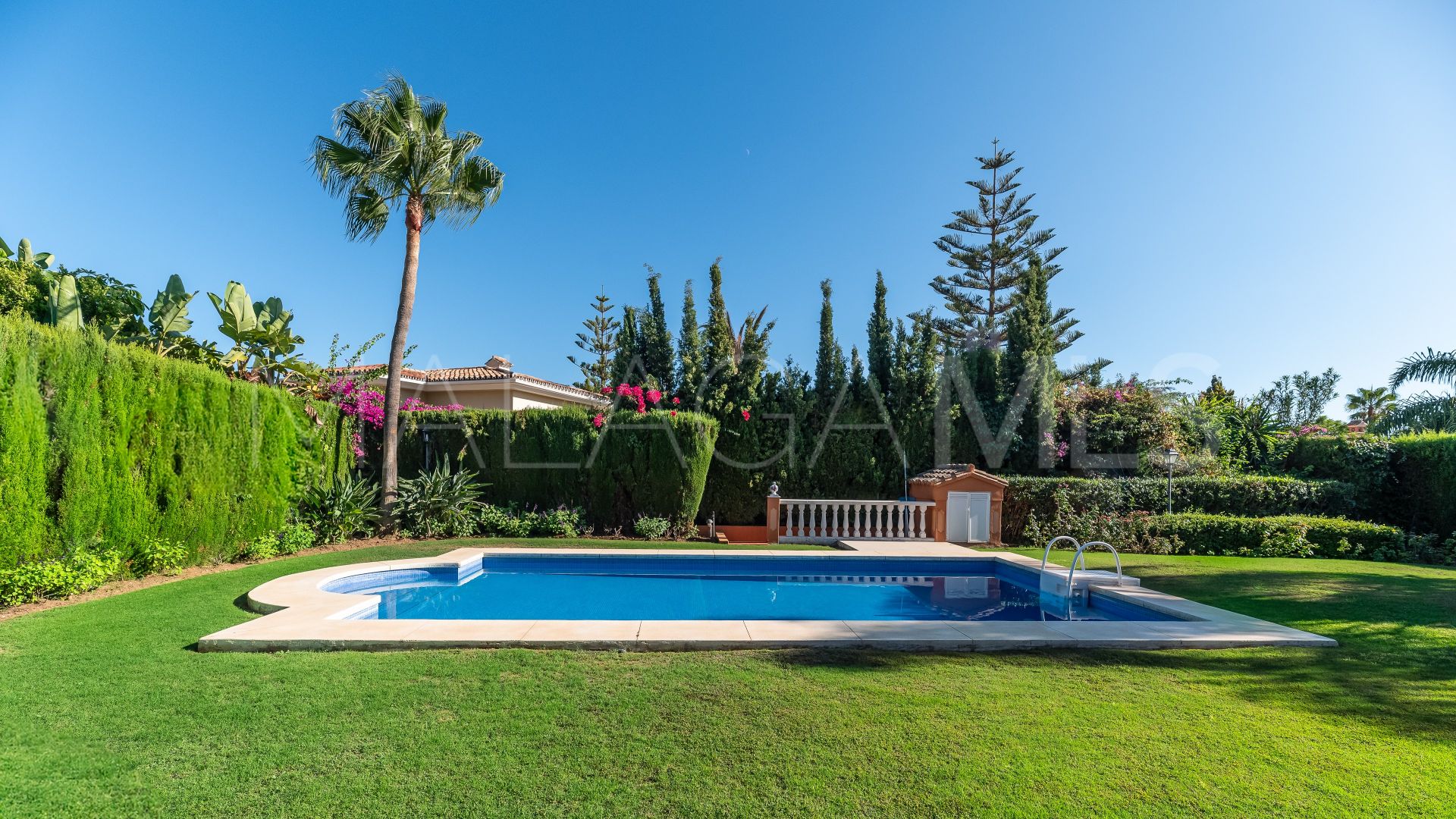 Villa for sale in Marbella Goldene Meile