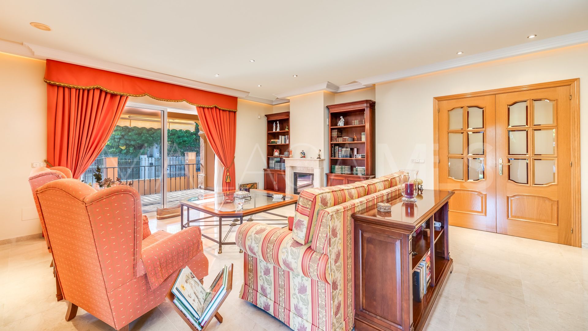 For sale Marbella Golden Mile villa with 4 bedrooms