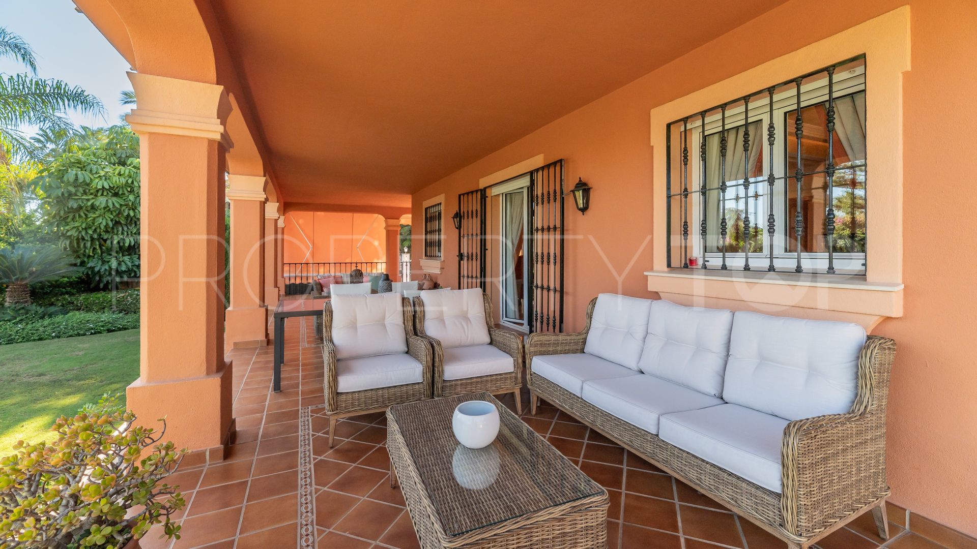 For sale Marbella City villa with 4 bedrooms