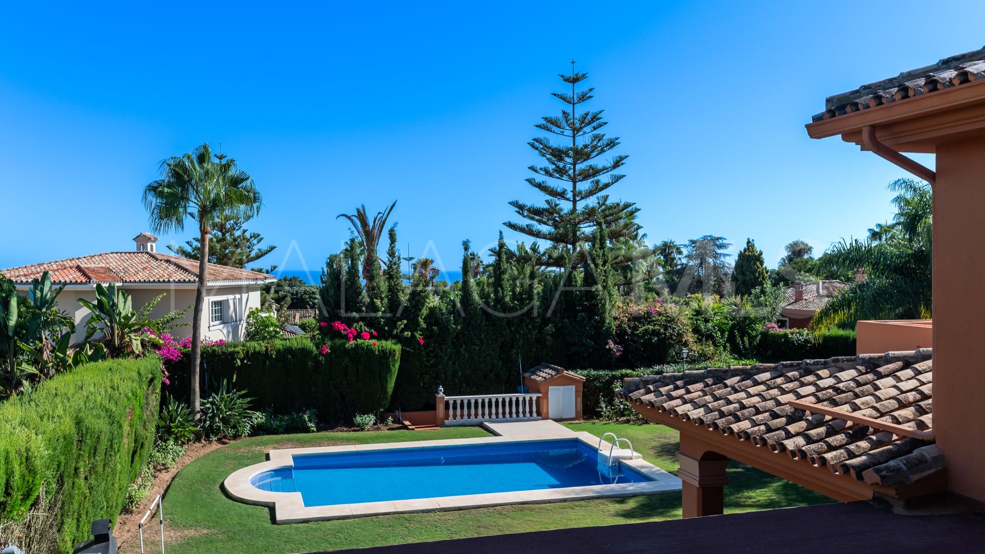 For sale Marbella Golden Mile villa with 4 bedrooms