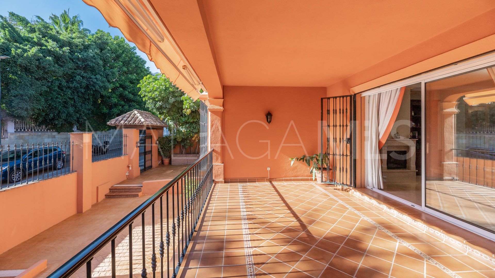 For sale Marbella Golden Mile villa with 4 bedrooms