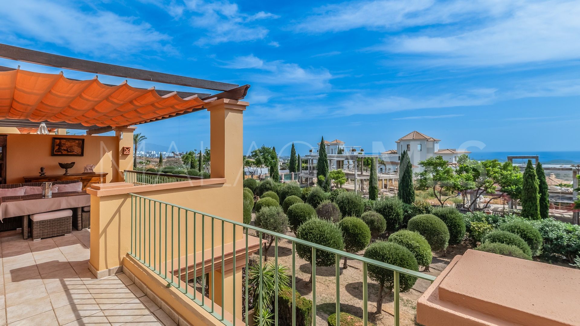 Zweistöckiges penthouse for sale in Los Flamingos Golf