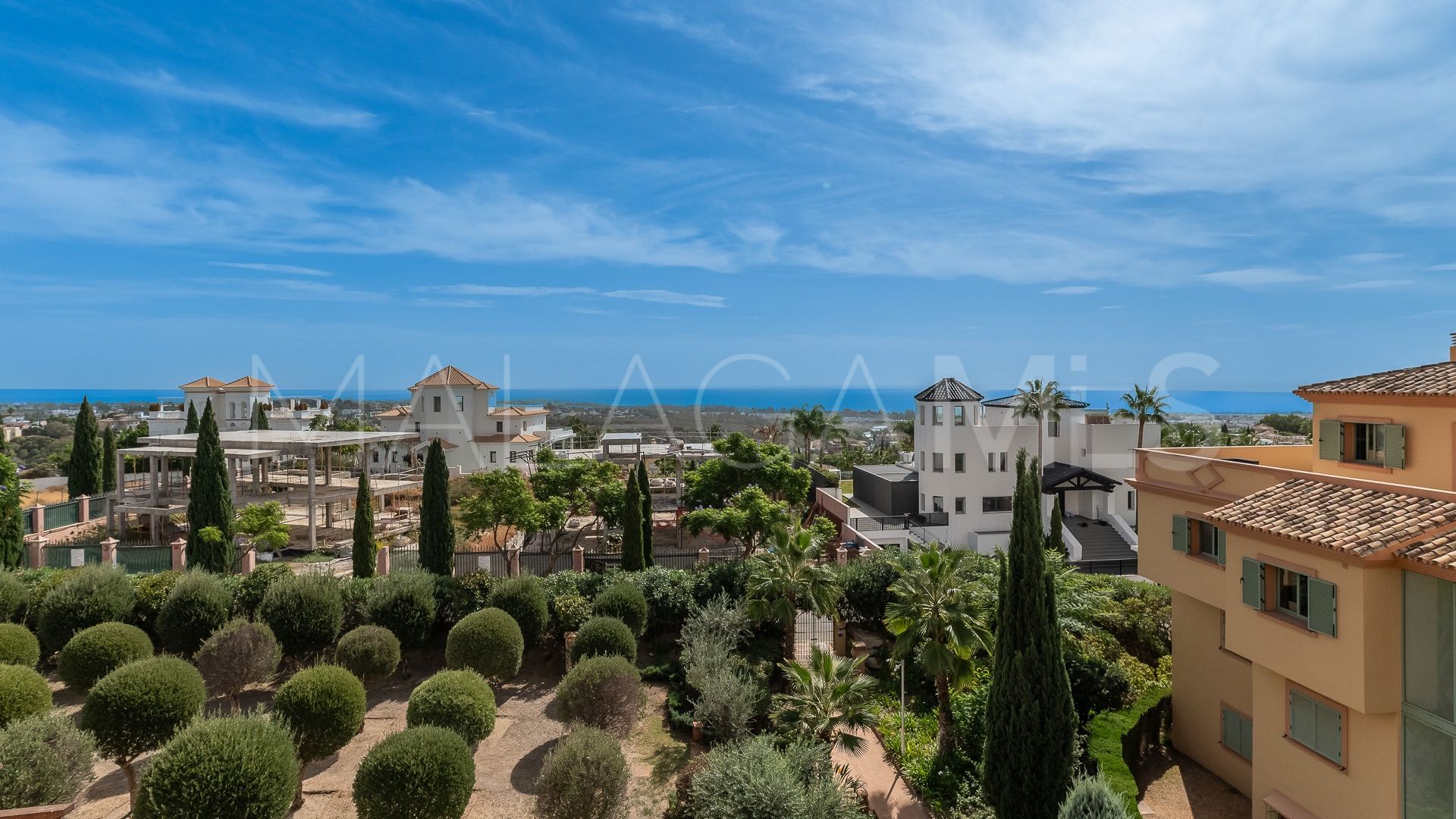 Zweistöckiges penthouse for sale in Los Flamingos Golf