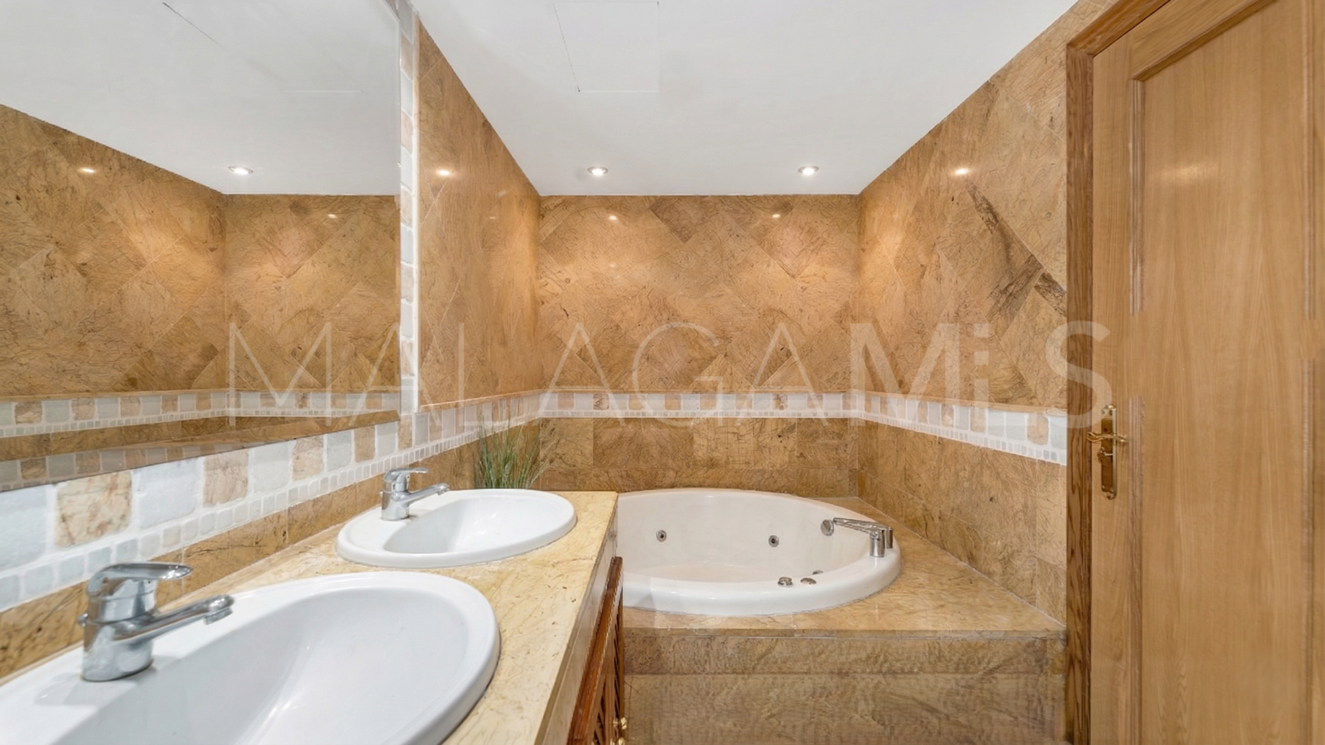 Reihenhaus for sale in Golden Mile