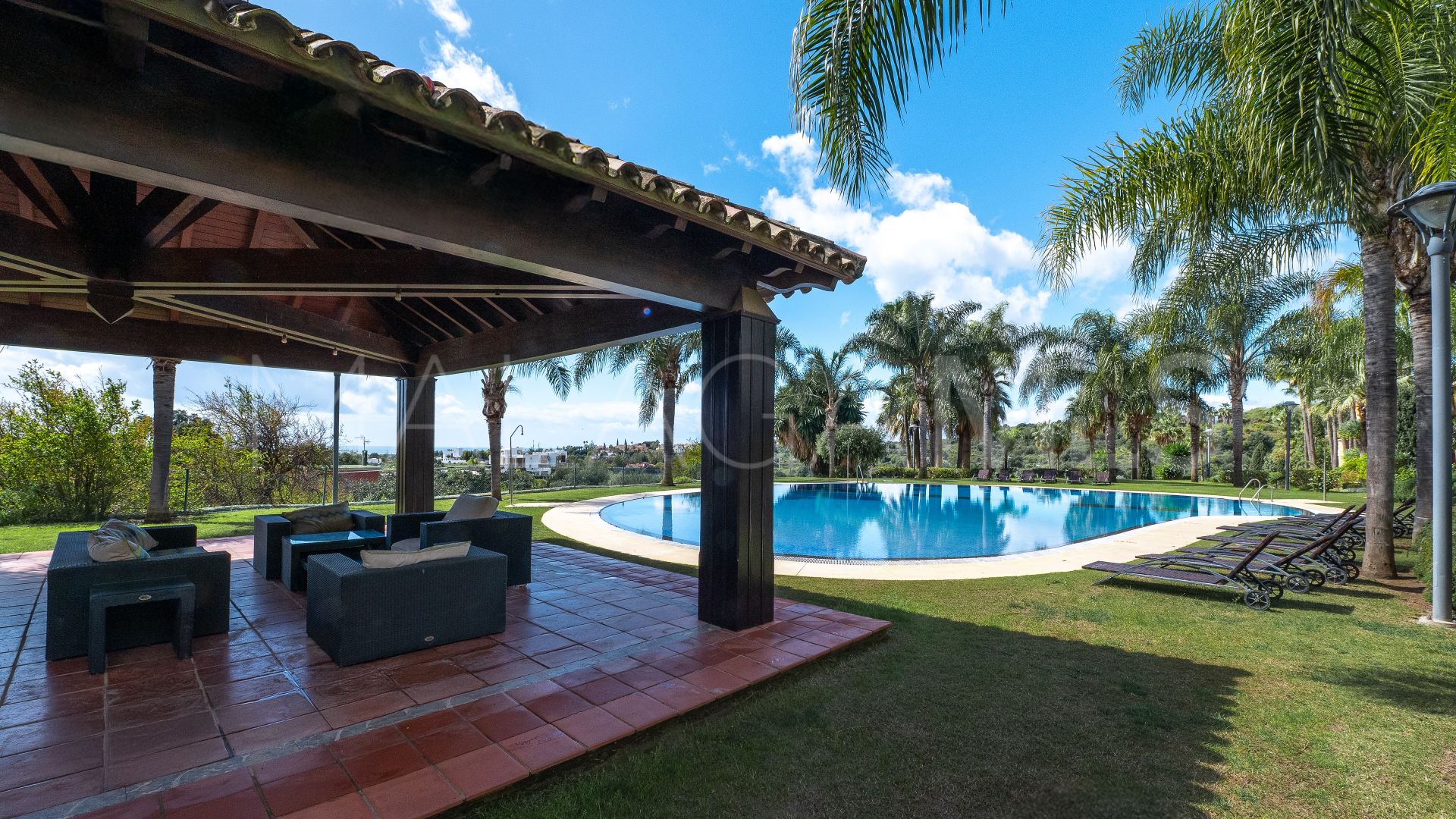 Villa for sale in Marbella Hill Club