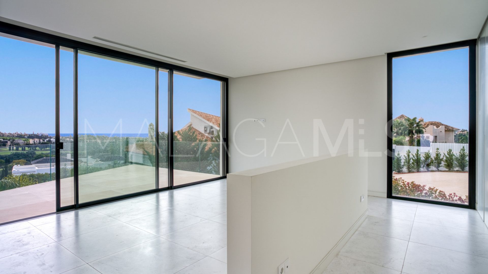 For sale villa in Los Flamingos Golf with 4 bedrooms