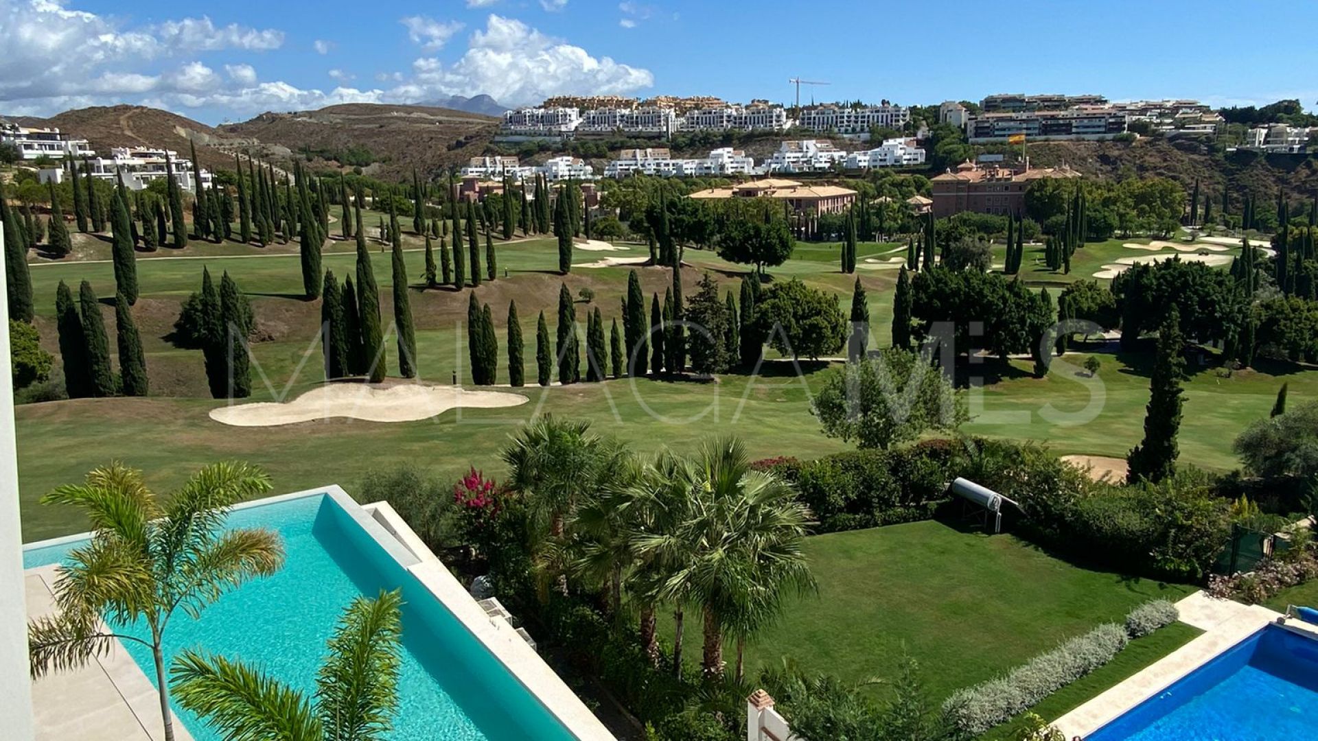 For sale villa in Los Flamingos Golf with 4 bedrooms