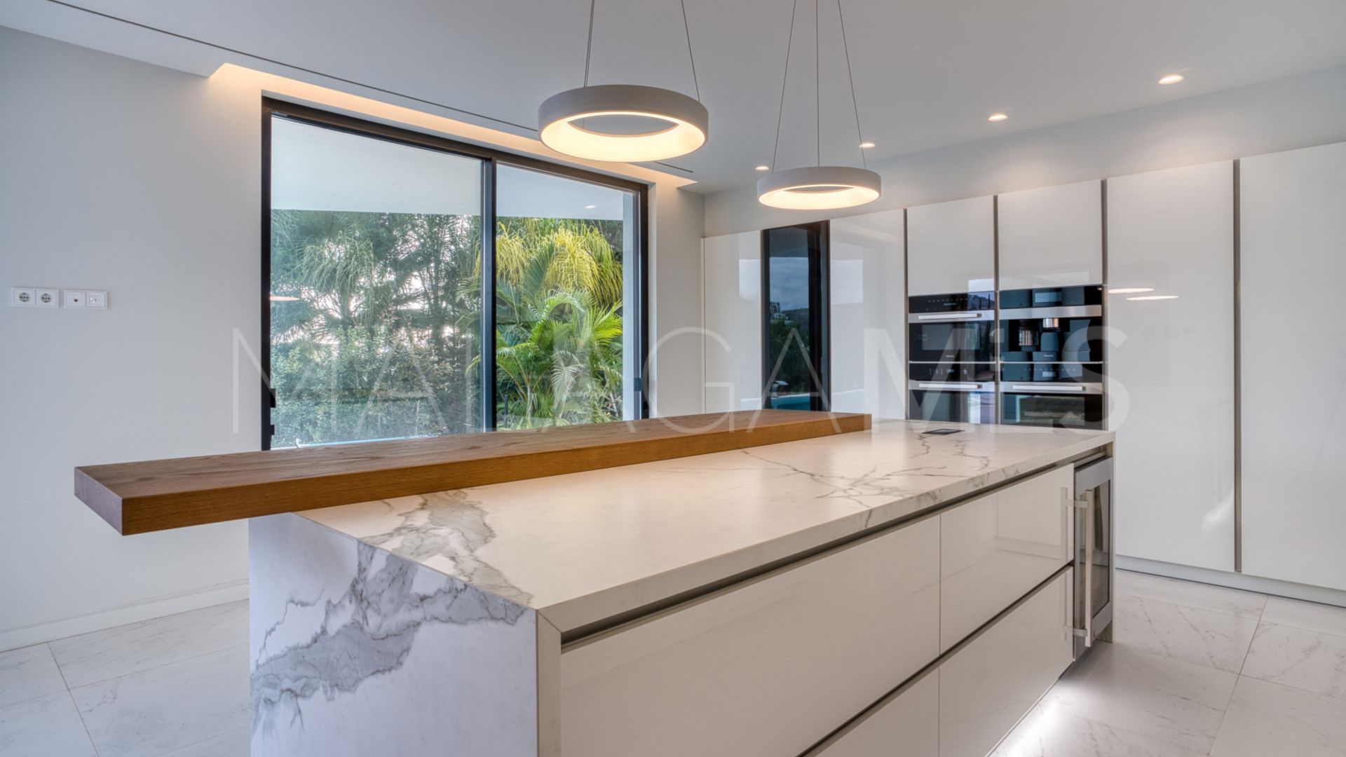 For sale villa in Los Flamingos Golf with 4 bedrooms