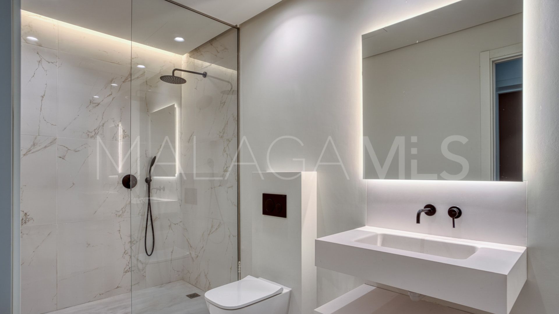 For sale villa in Los Flamingos Golf with 4 bedrooms