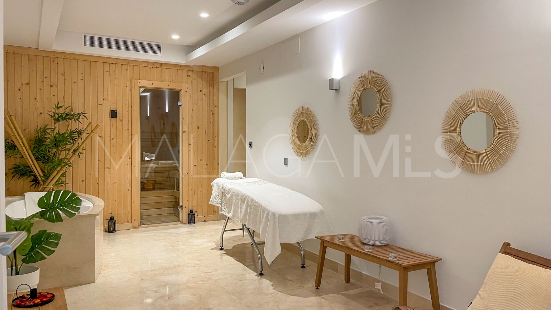 Villa for sale in Paraiso Alto