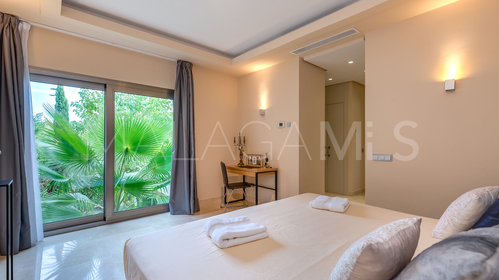 Villa for sale in Paraiso Alto