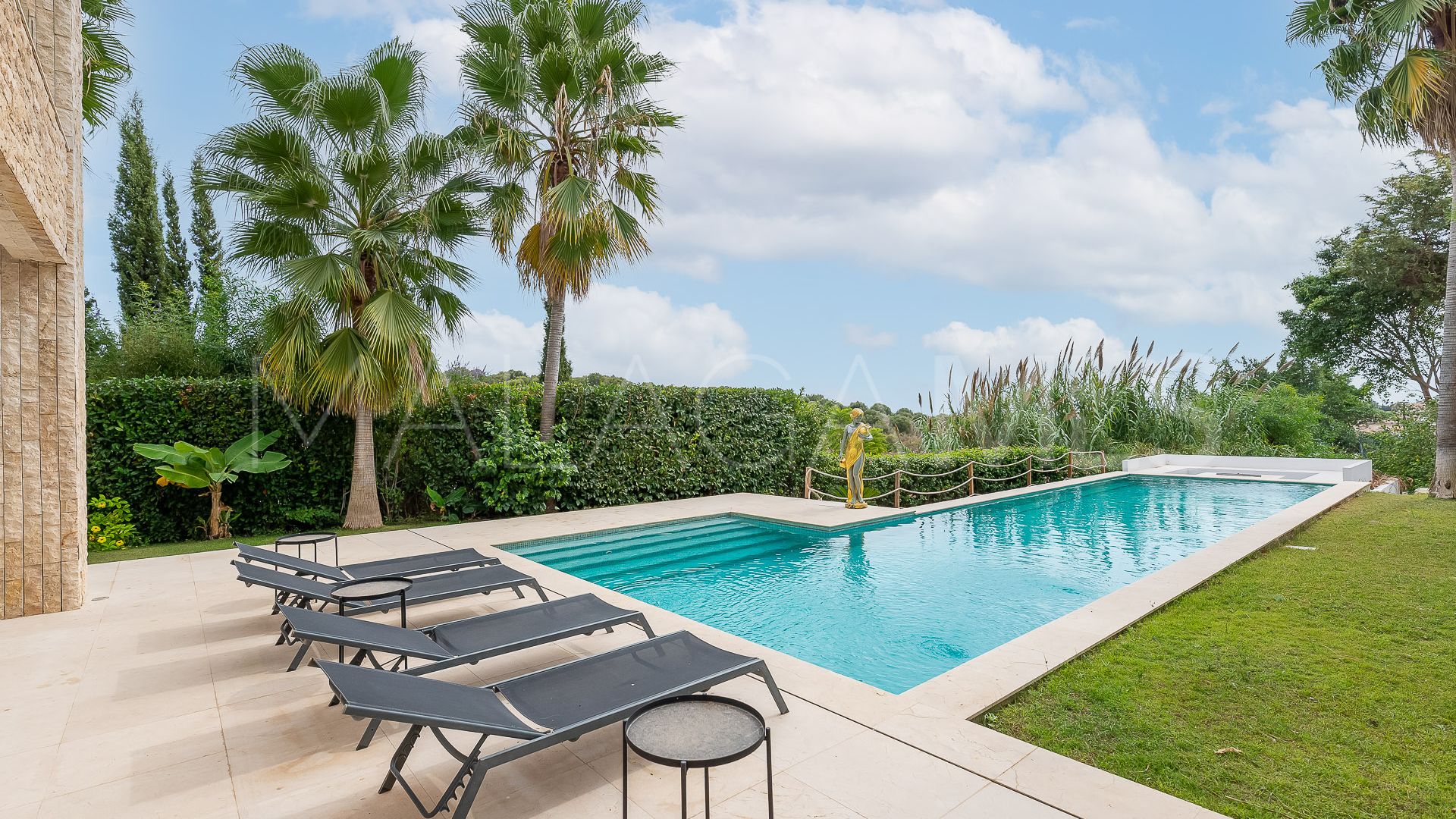 Villa for sale in Paraiso Alto