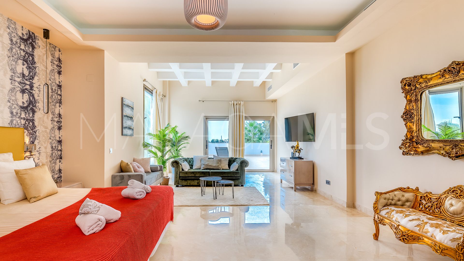 Villa for sale in Paraiso Alto