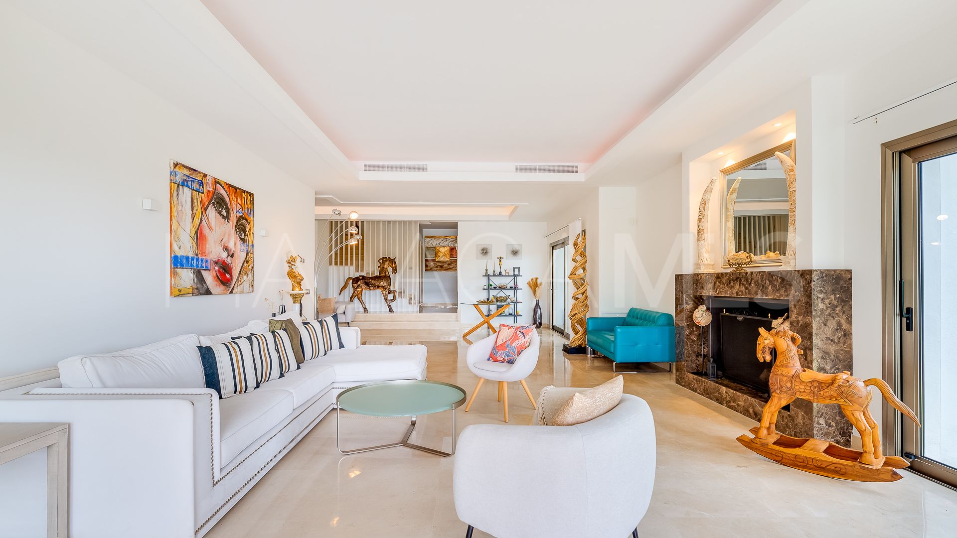 Villa for sale in Paraiso Alto
