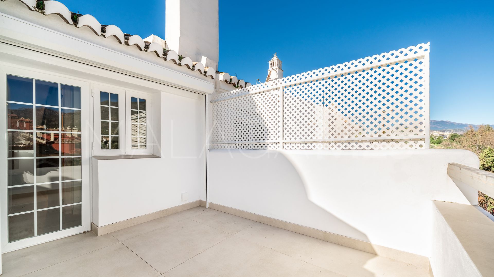 Town house for sale in Golden Mile